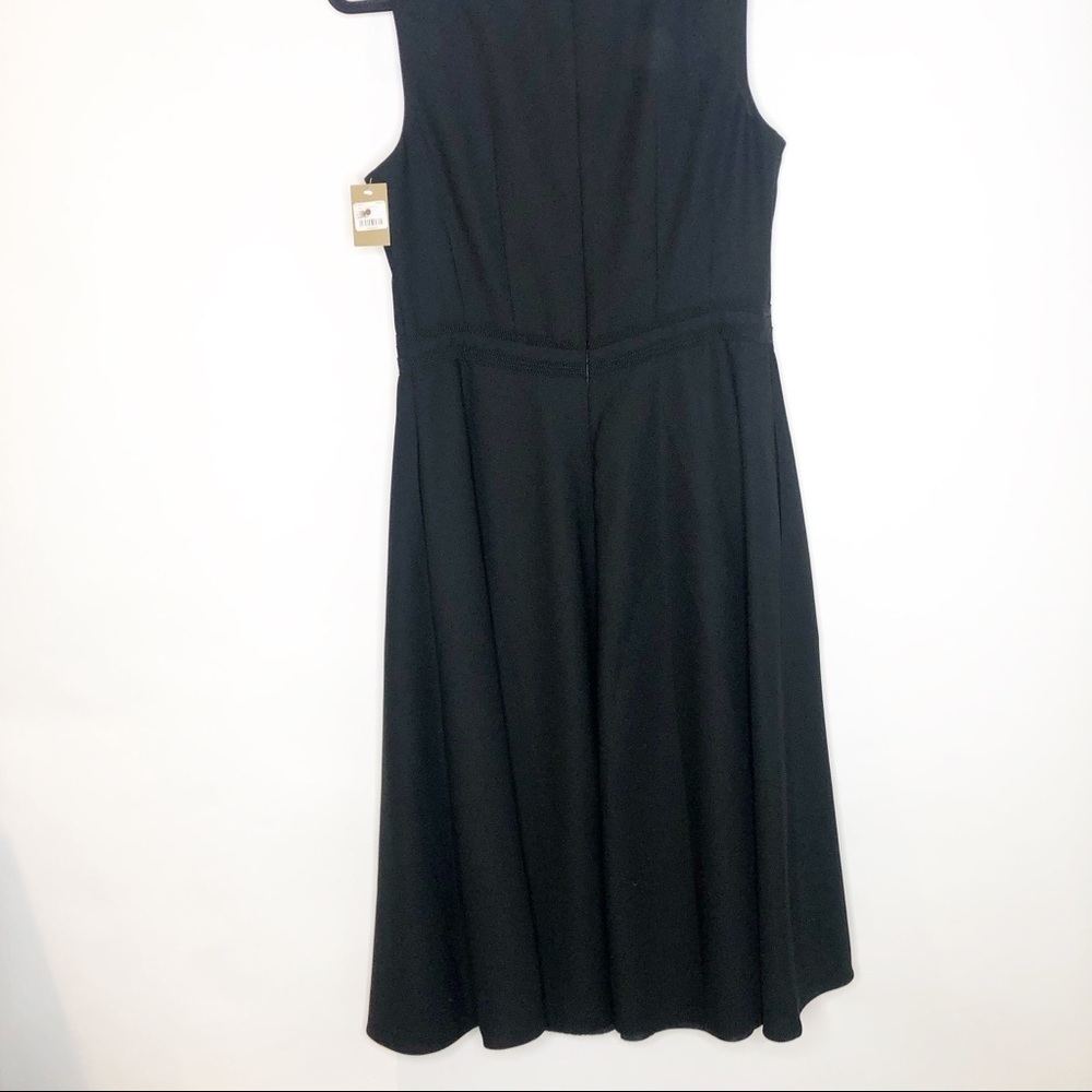 Carven | V-Neck Crepe Dress - Picture 10 of 10
